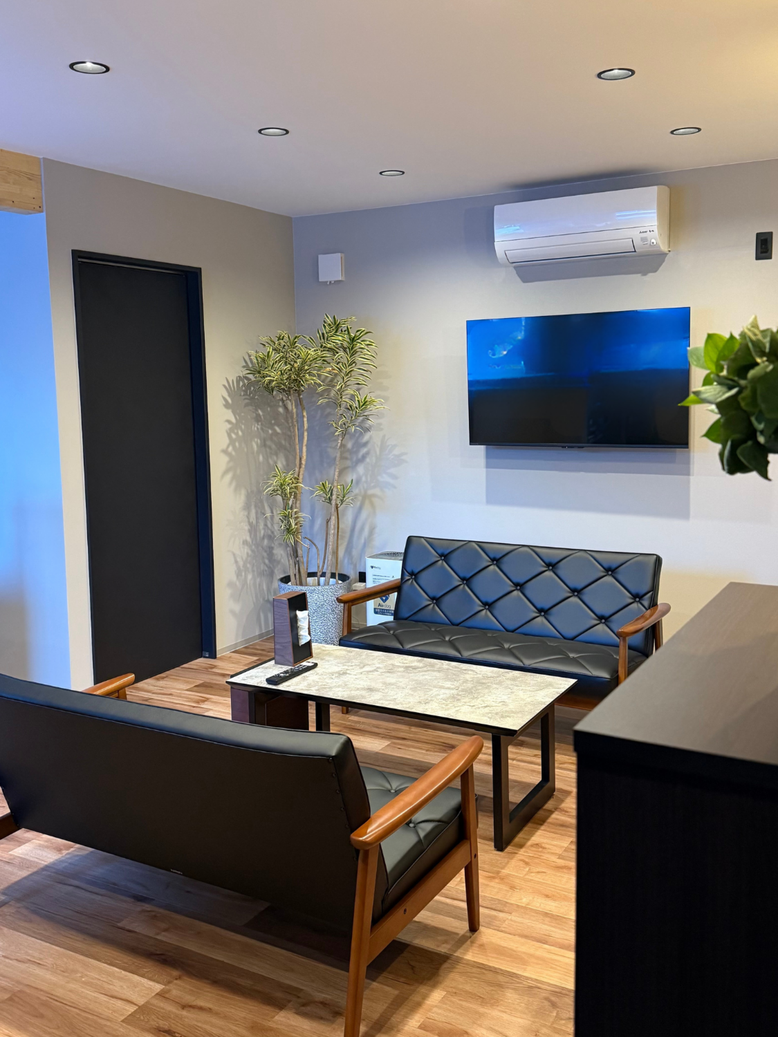 鷲見モータース